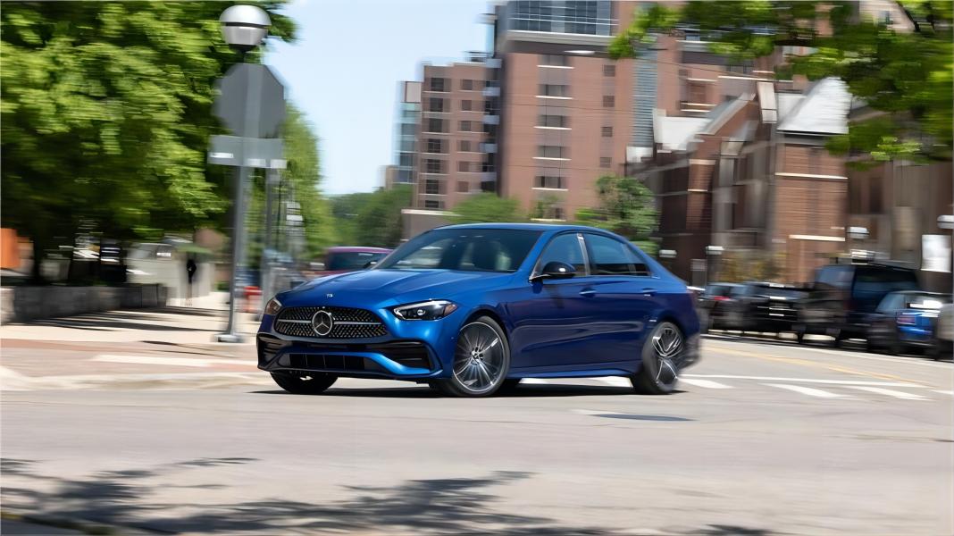 Embrace Elegance with the Mercedes-Benz C-Class|http://www.hohocar.com