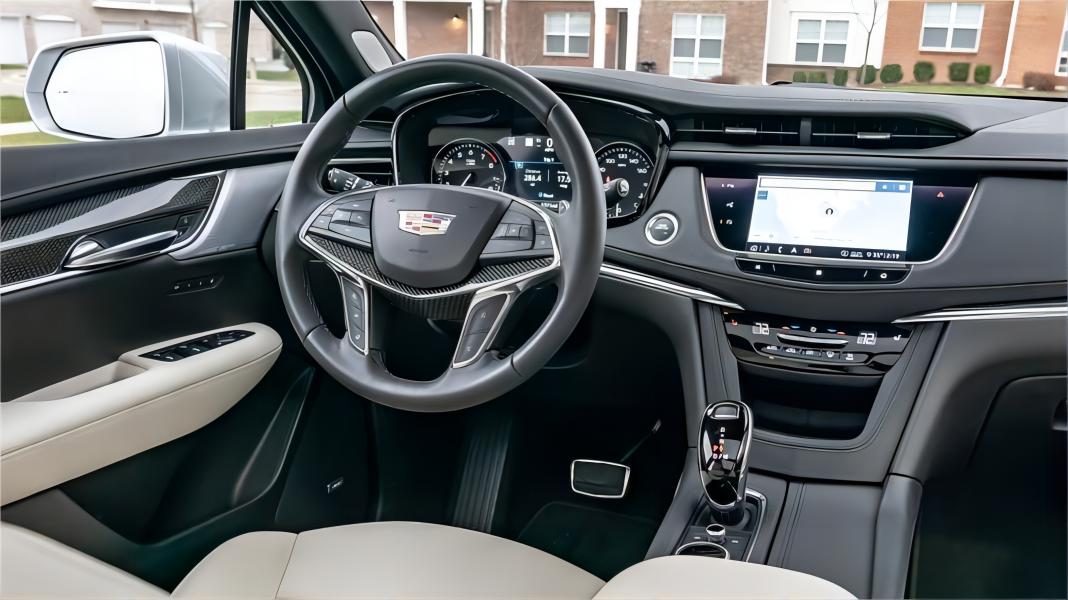 Cadillac XT5: Enhancing your driving experience with luxury and technology!